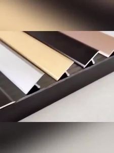 How to Choose & Install Aluminum Wood Floor Trim