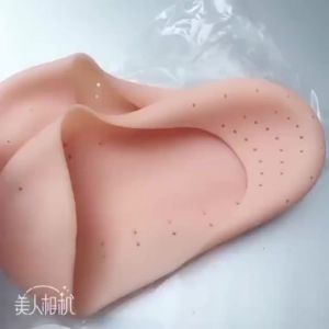 JeDa นิ่มสบาย ไม่ระคายผิว ถุงเท้าซิลิโคนถนอมเท้า มีช่องระบายอากาศที่ดีเยี่ยม Silicone boat socks สปอตสินค้า