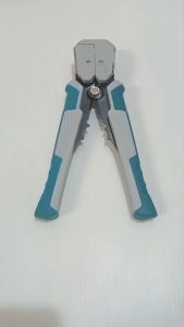 Total คีมปอกสายอัตโนมัติ ( ตัด ปอก ย้ำ ) รุ่น THT15246 ฟังก์ชั่นการใช้งานตัดสายไฟ 3 in 1 ของแท้100%