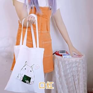 กระเป๋าผ้าแฟชั่น ขนาดใหญ่ ลายน่ารัก มีซิป แบบถือสะพายไหล่กระเป๋าผ้า TOTE สไตล์ญี่ปุ่น