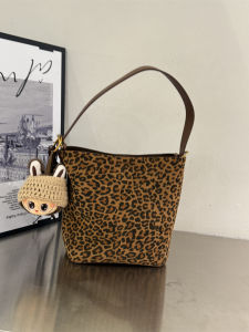 2025 New Fashionable Leopard Print Womens Shoulder Bag Crossbody Commuter Bag Magnetic Buckle Trendy Bucket Bag