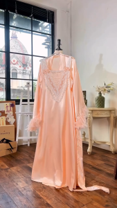 Váy ngủ dáng xuông hai dây The Country DREAMY VINTAGE GOWN vải lụa phối ren