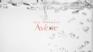 Xịt Khoáng Avène Cấp Nước Làm Dịu & Giảm Kích Ứng 300ml Thermal Spring Water 300ml