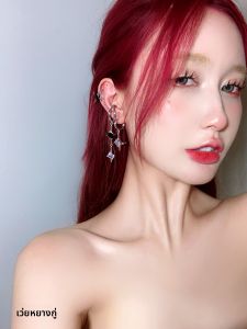 ต่างหูรูปดาวสีดำขาวสุดหรูหราแบบไม่ต้องเจาะ ต่างหูแบบคล้องหูสำหรับคู่รัก เครื่องประดับแฟชั่นสุดเก๋ สำหรับผู้หญิงและผู้ชาย