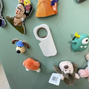 เครื่องเปิดฝาด้วยแม่เหล็ก ติดตั้งในตู้เย็น เครื่องเปิดฝาด้วยแรงดึงสูง อุปกรณ์ดื่มแอลกอฮอล์ อุปกรณ์ดื่มไวน์ อุปกรณ์ดื่มสุรา