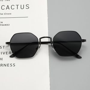 A Pair Of Vintage Polygonal Metal Sunglasses Classic Trendy Sunglasses For Shading