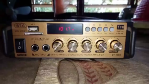 300W+300W Digital Hifi Bluetooth Stereo Audio Amplifier Fm Radio Usb BT-198A 12V 220V HIFI Mini Audio Player