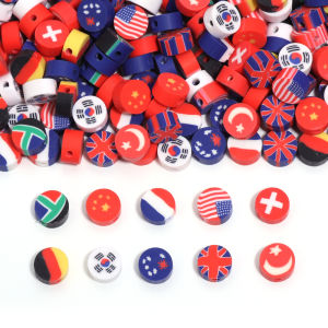 50pcs Polymer Clay ลูกปัดสีแบนรอบ National Flags ลูกปัดแบบหลวมสําหรับ DIY Handmade สร้อยข้อมือสร้อยคอขายส่ง