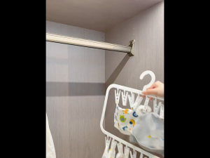 Clothes Drying Rack with 18/26 Clips Wind-Proof Hook Plastic Laundry Clip for Socks Baby Clothes