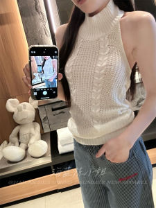 เสื้อกั๊กแขนกุดสีขาวทรงเข้ารูปสไตล์เกาหลีสำหรับผู้หญิง ดีไซน์เก๋ไก๋ ลำลอง ฤดูร้อน 2025 เสื้อชั้นในสุดเทรนด์