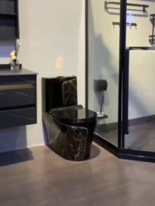 L.Hê Freeship Bồn cầu nguyên khối kẻ viền phong cách và sang trọng men tuyết nano phủ ceramic cao cấp - Bảo hành 15 năm