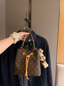 MY&FSNH | Gift For Mom Classic Tote Bucket Bag