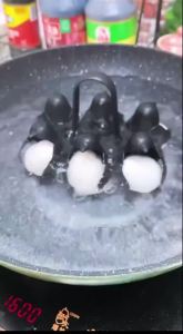 Penguin Shape Egg Boiler Rack Kitchen Gadget Boiled Egg Holder Egg Steamer Stand For Cooking