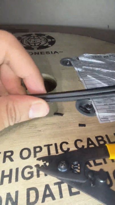 kabel fo 6 core fig 8 NS2 high quality 2km jelly tube dropcore