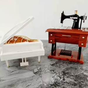 [MSIA SHIP] NOVELTY Classical Piano & Sewing Machine Music Box Cute Love Friendship Birthday Valentine Anniversary Wedding Christmas Wife Daughter Girlfriend Present Gift Nordic Souvenir Home Décor Decoration Ornament