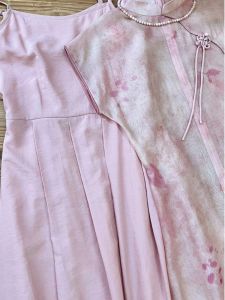 ชุดกี่เพ้าสีชมพูหรูหรา ชุดกี่เพ้าจีนใหม่ ชุดเดรสแขนกุดสองชิ้นสำหรับผู้หญิงในฤดูร้อน ชุดกี่เพ้าสไตล์จีน ชุดกี่เพ้าสีชมพู