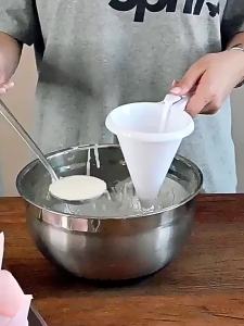 OUHOE | Dụng Cụ Làm Bánh Cupcake Cầm Tay Phễu Nhựa Chia Phần Dụng Cụ Tạo Hình Kem Dụng Cụ Tách Kem Sô Cô La Cốc Đong Dụng Cụ Làm Bánh