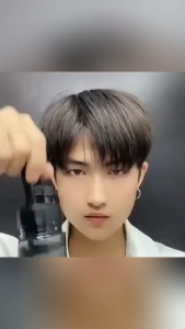 Gel Vuốt Tóc Nam Kèm Lược Cao Cấp Chai 260ml