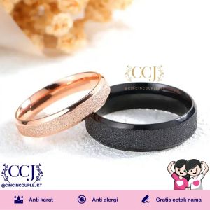[GRATIS CETAK NAMA] Cincin Couple Titanium Anti Karat R03 | Cincin Pasangan | Cincin Hadiah | Cincin Lamaran | Cincin Tunangan | Aksesoris Pria Wanita