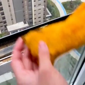 แปรงทำความสะอาดอเนกประสงค์ ที่รีดขอบหน้าต่าง แปรงทำความสะอาดหน้าต่าง บานประตู และอื่นๆ พร้อมส่ง