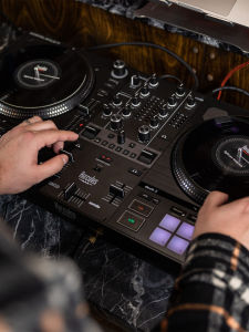 Hercules T7 Professional DJ Turntable Vinyl Scratch Machine Controller Serato Software for Stage Sound And Video Equipment