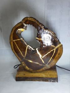 Lampu Hias Kayu Jati Kombinasi Epoxy Resin