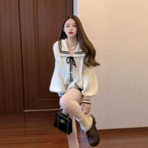 CHANGTONG | French Elegant Turn-down Collar Loose Popular Sweater