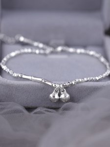 925 Sterling Silver Small Pieces of Silver Bell Anklet Women 2024 New Arrival Classy Accessible Luxury Special-Interest Design Ankle Ring Ins Lettering