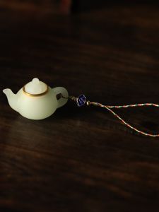 Best Selling Luminous Handle Teapot Mobile Phone Pendant Perfume Bag Incense Pill Pendant Fluorescent Handle Hu Playing with Hands Colored Braided