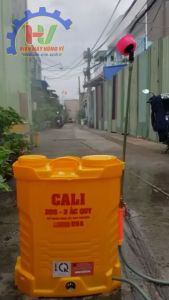 Bình xịt phun thuốc CALI 20L 1 Bơm chạy bằng điện (12V-8AH). Vỏ bình dày. Bảo hành chính hãng 1 năm