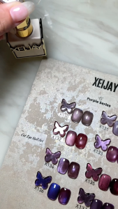 ยาทาเล็บเจลลูกแล้ว เซ็ต 9 สี (แยกขวดได้) โทนสีประกายม่วง หรูหรา กลิตเตอร์สวย เล่นแสงชัด ปริมาณ 15 ml.