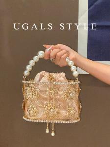 UGALS | Túi Đầm Tối Bằng Lụa Có Đính Hạt Kim Cương Hình Hoa