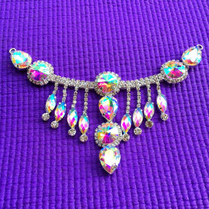 สร้อยคอคริสตัลแก้ว AB ขนสัตว์ DIY ขนกระรอก แจ็คเก็ต เข็มขัด ชุดเต้นรำ เครื่องประดับตกแต่ง หัวเข็มขัด