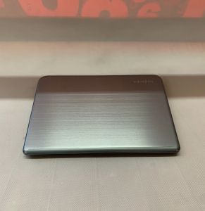 Laptop Toshiba S40DT A4-5000 4gb ram 500gb HDD 14” HD cảm ứng