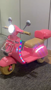 Kids Electric Motorcycle Rechargeable 3 Wheel Parent-Child Dual Seat Ride On Toy with LED Lights Music Early Education Anti-Tip Design Storage Basket 6V4.5 Battery for Boys Girls Toddlers Children Age 2-6 Years Old Best Birthday Gift