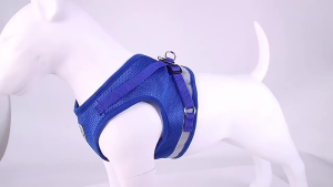 สายจูงสุนัข สายจูงแมว ปรับได้ ผ้าระบายอากาศ มีเเถบเรืองเเสงตอนกลางคืน ป้องกันไม่ให้หลุด สะดวกสบายและอ่อนโยน ไม่ทำร้ายผิว