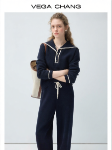 VEGA CHANG | Bộ Áo Nỉ Hoodie Thể Thao Phong Cách Casual Petite