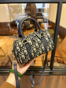 Hong Kong Brand Luxury Leather Womens Bag Boston Handbag Pillow Crossbody Bag Stylish Versatile Durable Daily Use