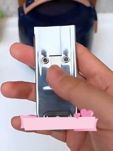 Stainless Steel Razor Scraper with 5Pcs Replacement Blades for Removing Paint Glue Sticker