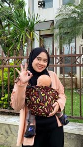 Gendongan Bayi - CUDDLEME Geos Fit Air Motif - Gendongan Samping New Born