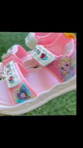 Dép Sandal cho bé gái_tập đi_ đi hoc  đủ size Sandal quai dán  dành cho  bé gái chống trơn trượt chính hãng có video