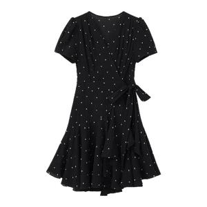 Y6Y | ชุดเดรสคอวีลายจุดสีดำเข้ารูปสไตล์ฝรั่งเศส ฤดูร้อน 2025 ชุดเดรสผู้หญิงทรงเอแขนสั้นทรงเข้ารูป