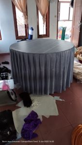 Taplak Meja Bulat Diameter 120cm x Tinggi 75cm Berwarna Putih untuk Meja Bulat