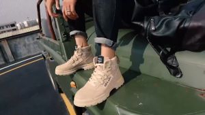 ฤดูใบไม้ร่วงใหม่สูงมาร์ตินบู๊ทส์รองเท้าผู้ชาย รองเท้าบูตมาร์ตินผูกเชือกสำหรับผู้ชาย casual ของผู้ชายรองเท้าบูตส้นเตี้ย