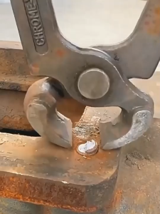 Screw breakage extractor multi-purpose stripped thread tap thread remover rust stripped thread rewinder