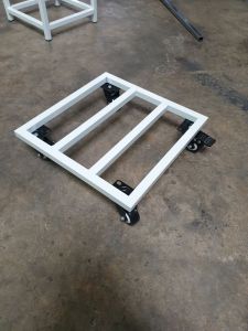 đế vuông 30x30cm đế chậu cây có bánh xe giá kệ sắt có bánh xe