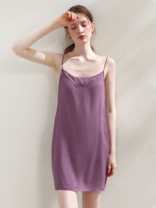 XEXZ | ชุดนอนแขนกุดคอวีปักลายสไตล์ฝรั่งเศสเซ็กซี่ ชุดนอนลำลองสำหรับใส่ไปงานปาร์ตี้ในบ้าน ชุดนอนผู้หญิงฤดูร้อน