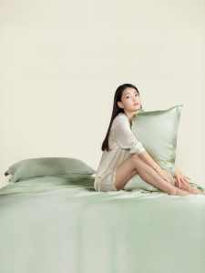 TAIHU SNOW | Cooling 100% Mulberry Silk Bed Sheet
