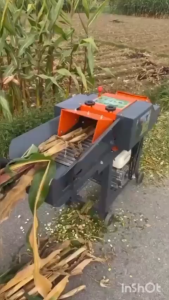 Máy băm cỏ băm rơm chạy điện gắn băng tải thép năng suất cao tại Long An