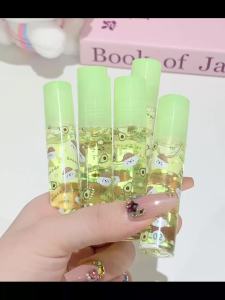 6pcs Fruit Flavored Lip Gloss Set Roll on Lip Gloss Set Kids Lip Gloss Cute Lip Oil for Girls Glossy and Shiny Non-Toxic Kid Friendly Kids Gift